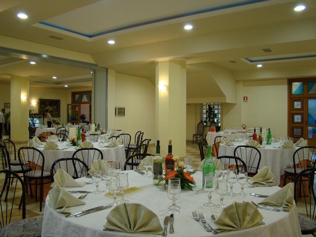 Hotel Ristorante111 Villapiana Kültér fotó